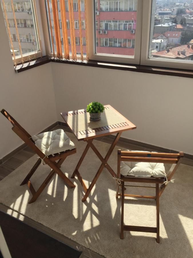 Roby Apartament Bukarest Eksteriør billede