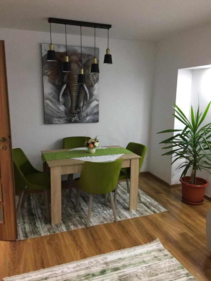 Roby Apartament Bukarest Eksteriør billede