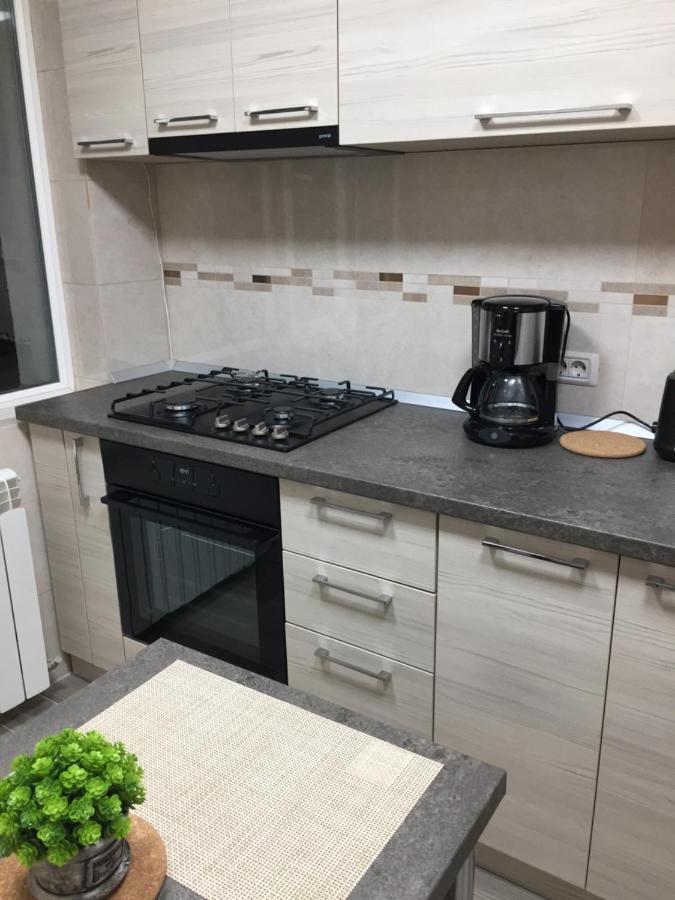 Roby Apartament Bukarest Eksteriør billede